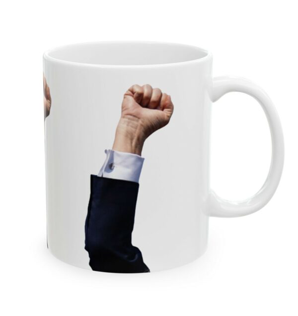 Trump’s Arm FIGHT FIGHT FIGHT Mug US