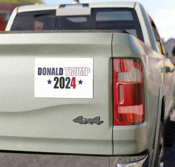 Donald Trump 2024 Car Magnet, Take America Back, Trump For President, American Patriot, Gift for Mom & Dad, Vote Trump 2024 Car Magnets.