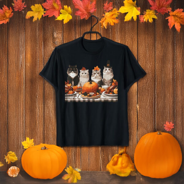 Thanksgiving Cats Dinner Feast Vintage Fall T-Shirt