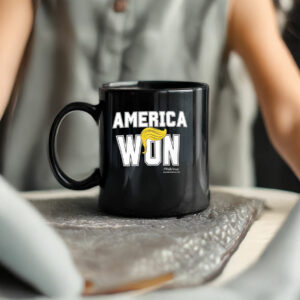 America Won Trump Hair Mug