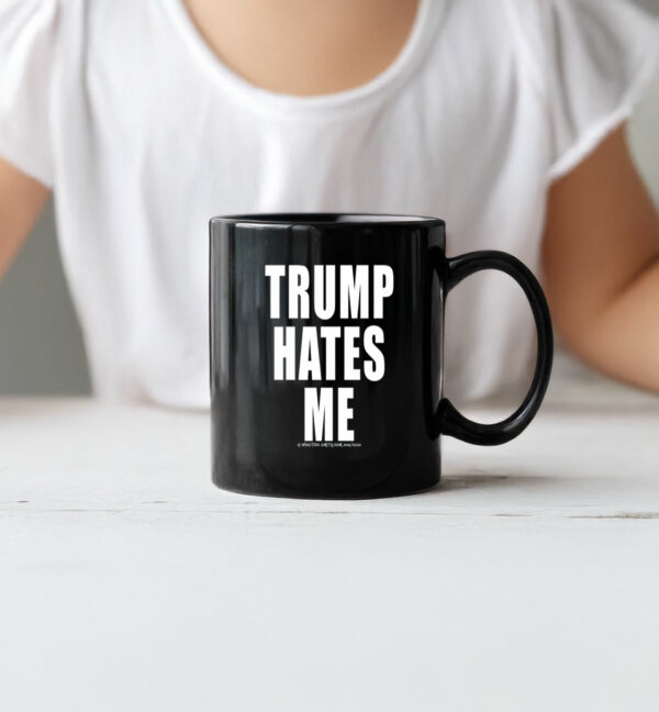 Destroyartinc Winston Smith Trump Hates Me Mug