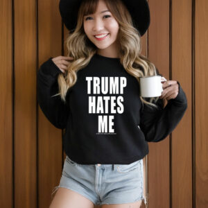 Destroyartinc Winston Smith Trump Hates Me T-Shirt