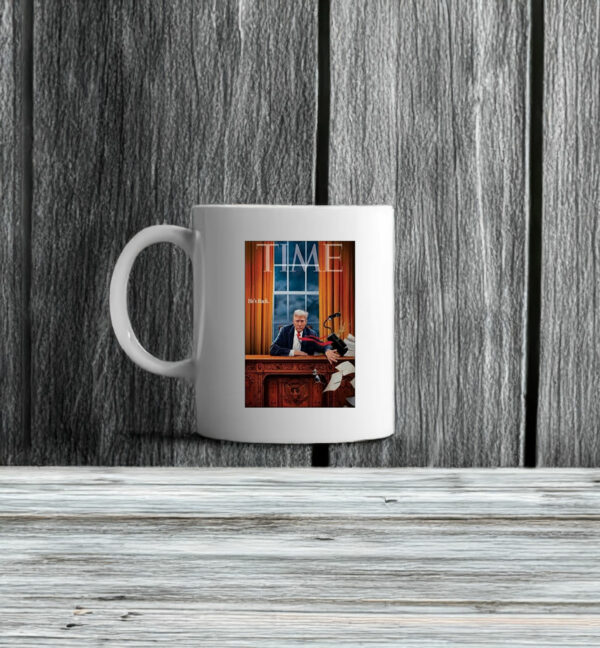 Trump Sweeping President Biden’s Belongings Off The Desk Mug