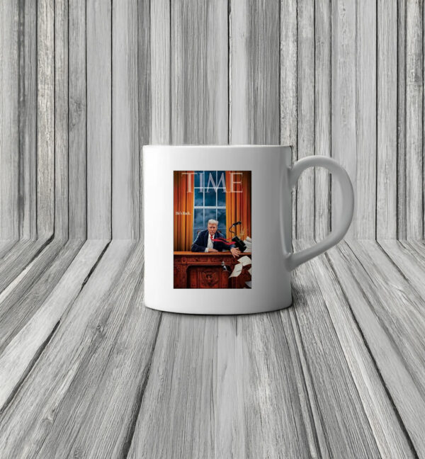 Trump Sweeping President Biden’s Belongings Off The Desk Mug