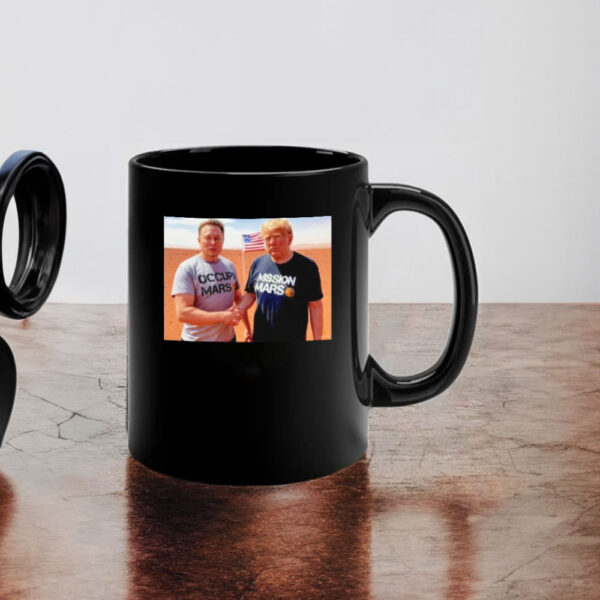 Elon Musk and Donald Trump shaking hands go to mars Mug