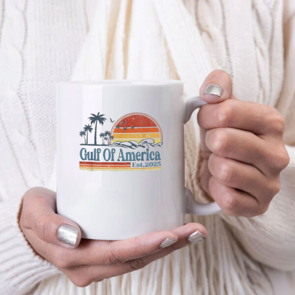 Gulf Of US America Est 2025 Retro Vintage Beach Mug