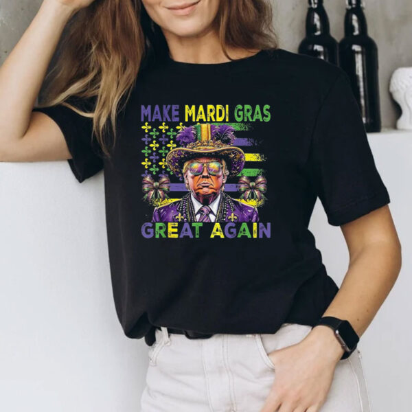 Make Mardi Gras Great Again Trump Beads Mask Feather Funny T-Shirt