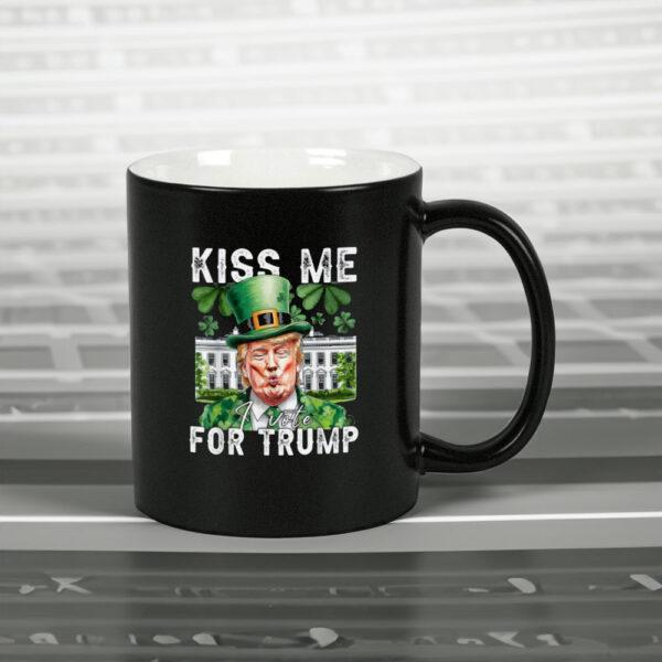 Republican St Patricks Day Funny Kiss Me I Voted for Trump Mug